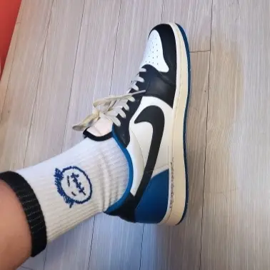 socks-aj1-travis-scott-fragment