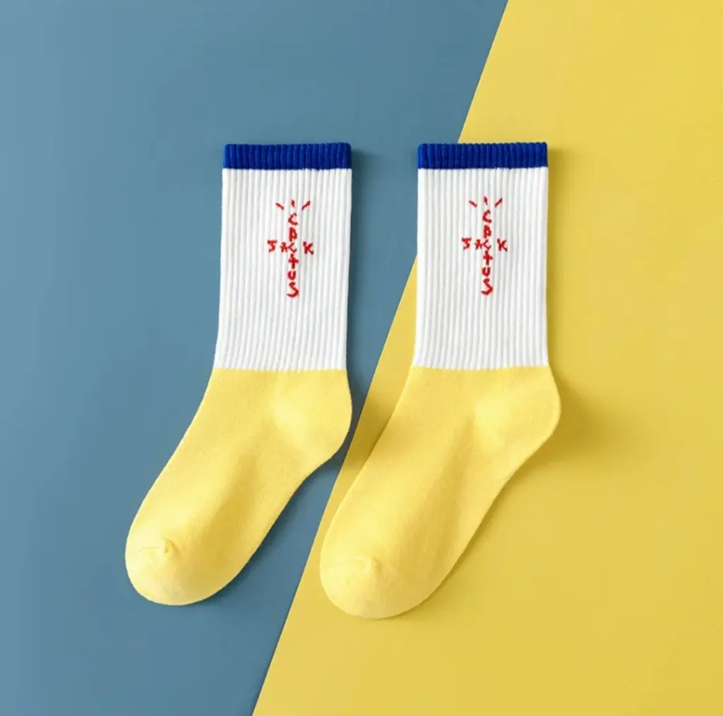 socks-travis-scott-canary-3