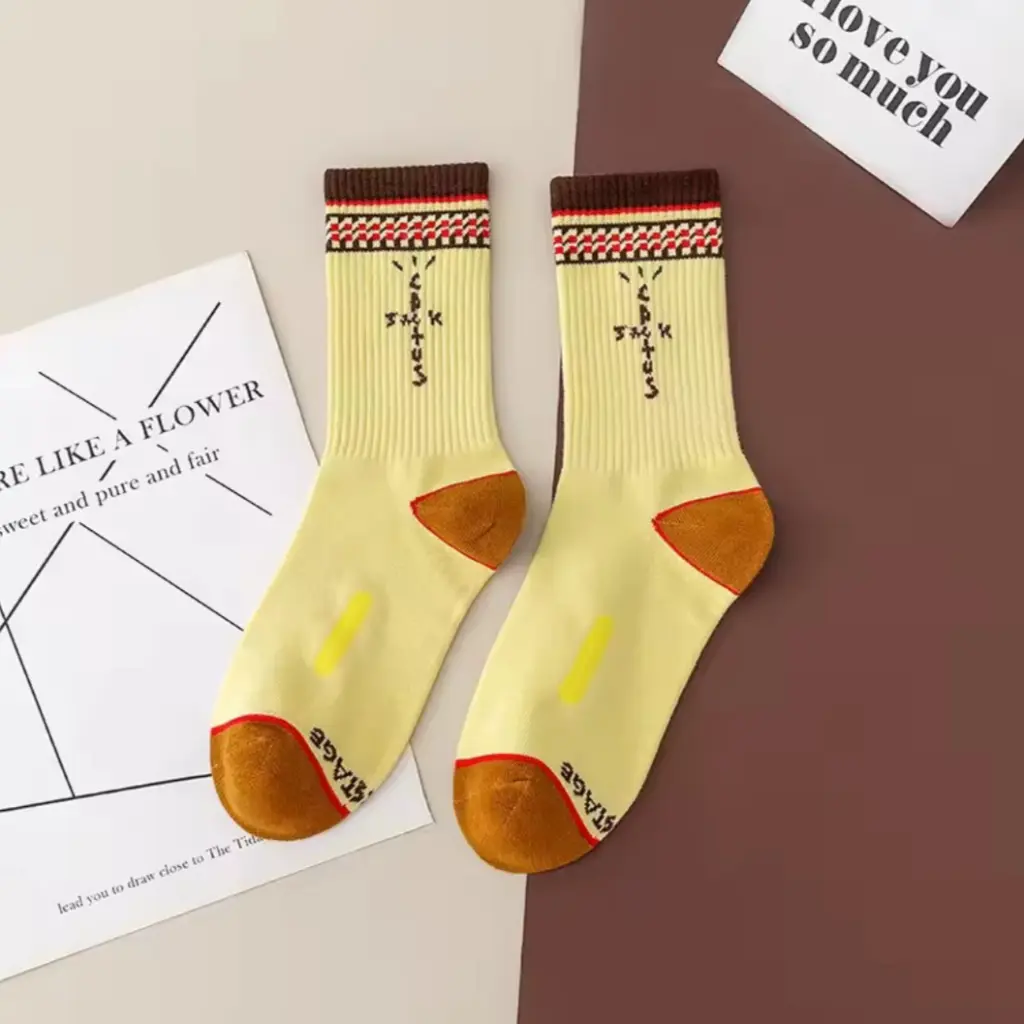 socks-travis-scott-baroque-brown-4