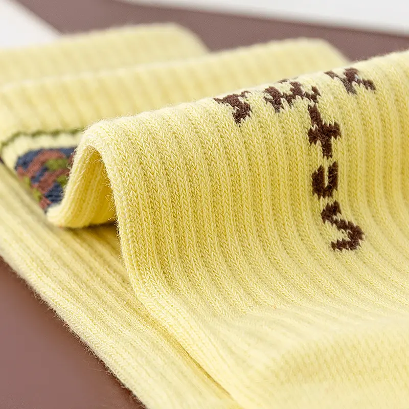 socks-travis-scott-saturn-gold-3