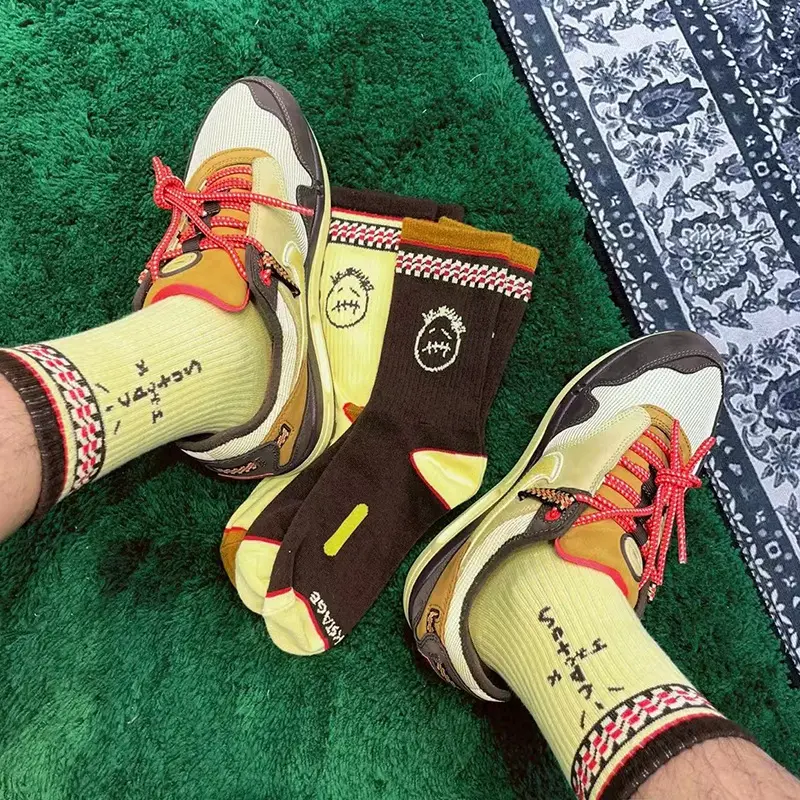 socks-travis-scott-baroque-brown-8