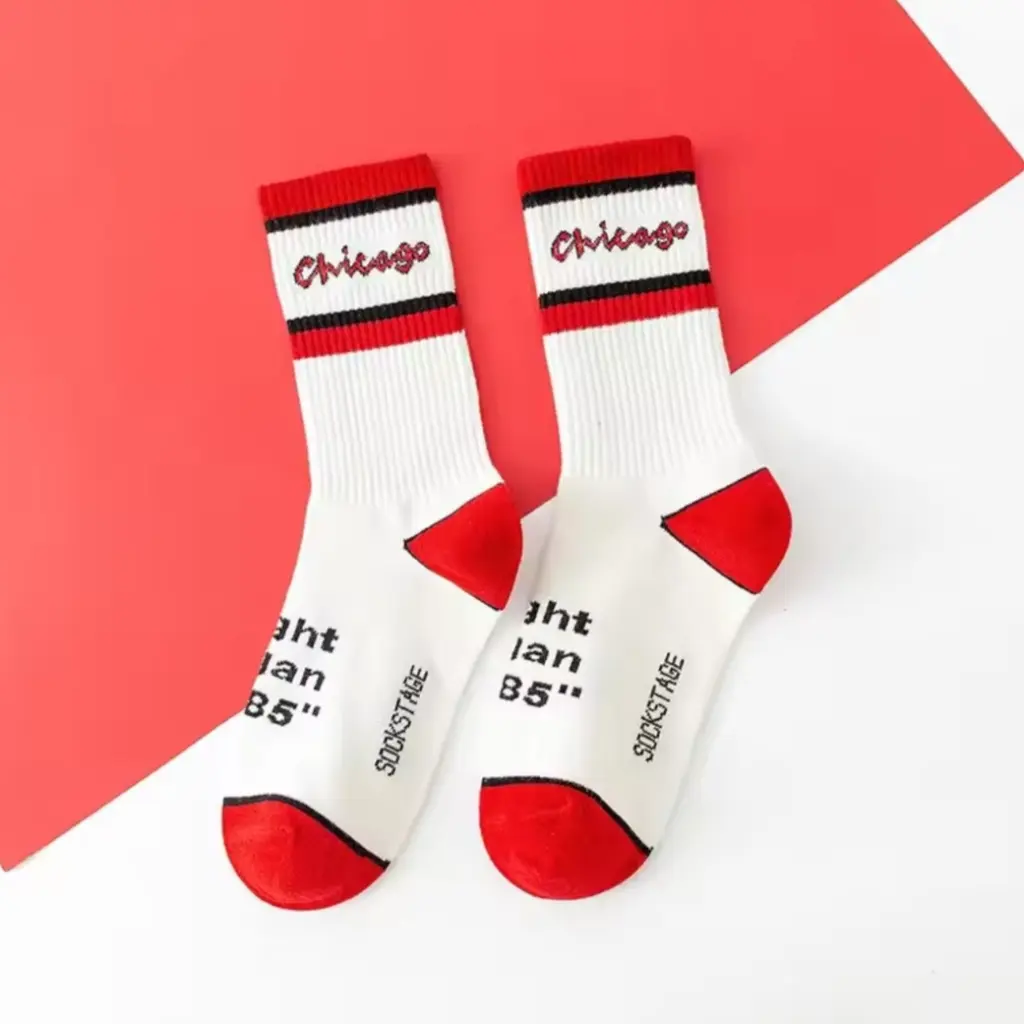 socks-aj1-chicago-5.webp