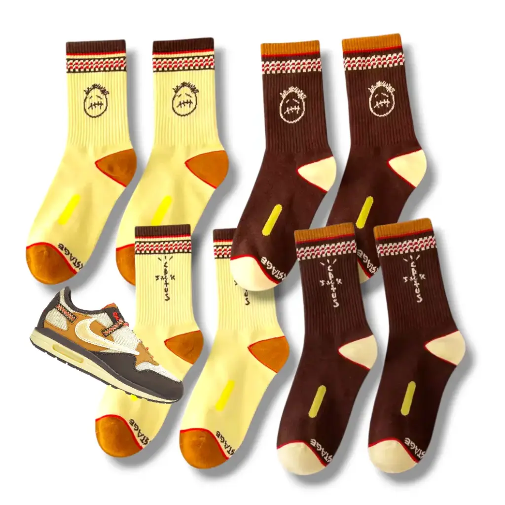 SOCKS TRAVIS SCOTT BAROQUE BROWN (36-40, test on y croit)